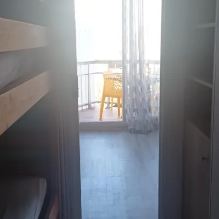 Capitelles : Vue En Avec Piscine شقة