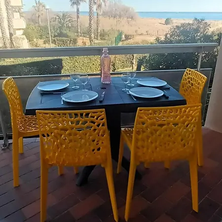 Capitelles : Vue En Avec Piscine * Saint-Cyprien (Pyrenees-Orientales)