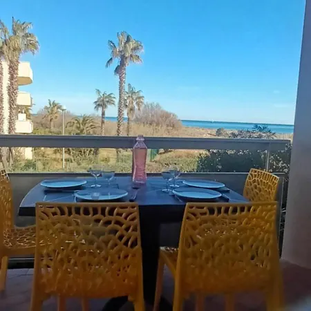 Capitelles : Vue En Avec Piscine Apartment